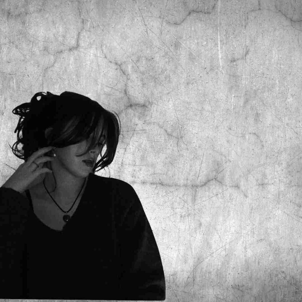 Attitude Girls DP Black Pics