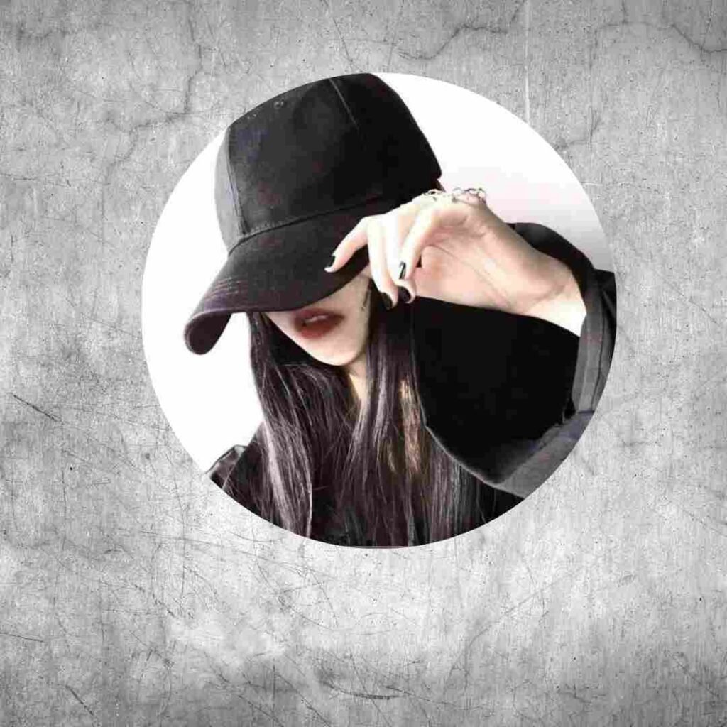 Attitude Girls DP Black And White