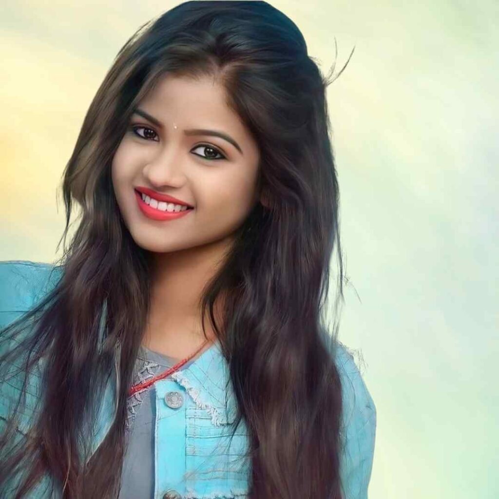 Ladhki Ki Photo Images